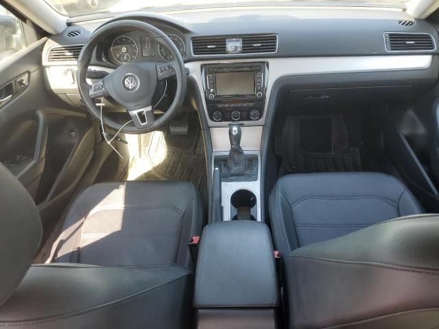 2013 Volkswagen Passat SE