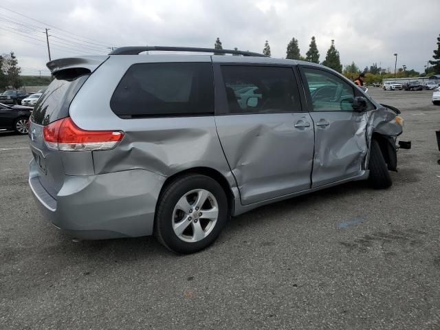 2014 Toyota Sienna LE