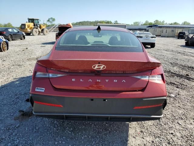 2024 Hyundai Elantra SE