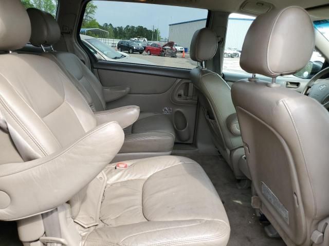 2006 Toyota Sienna CE