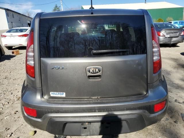 2013 KIA Soul +