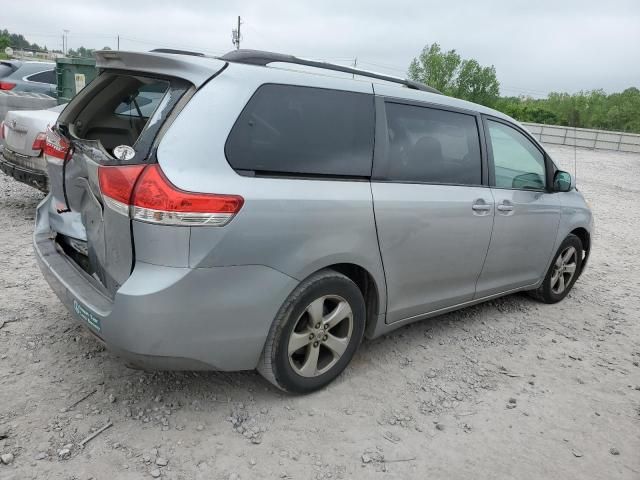 2011 Toyota Sienna LE