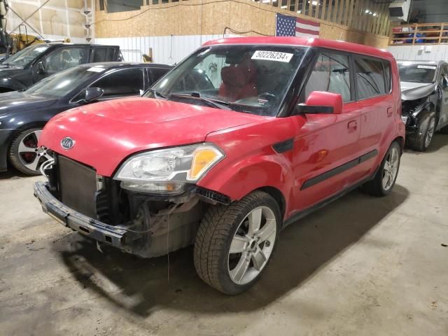 2010 KIA Soul +