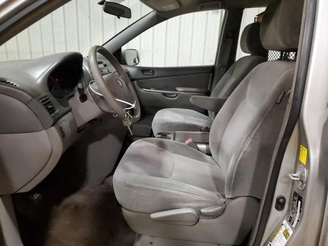 2010 Toyota Sienna CE