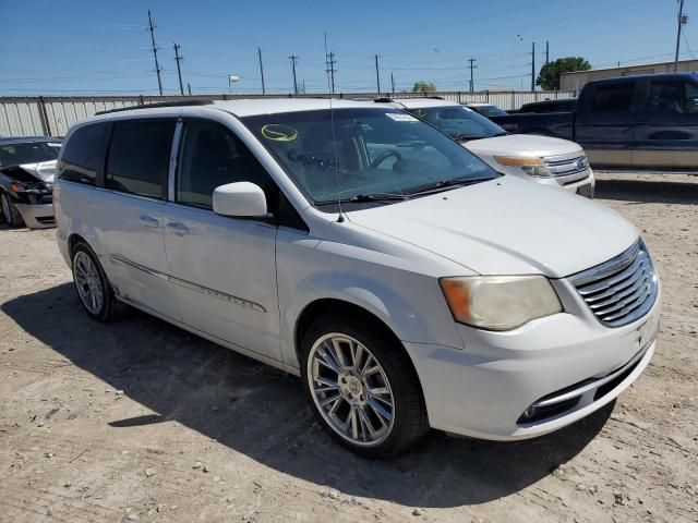 2014 Chrysler Town & Country Touring