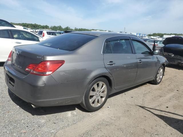 2005 Toyota Avalon XL