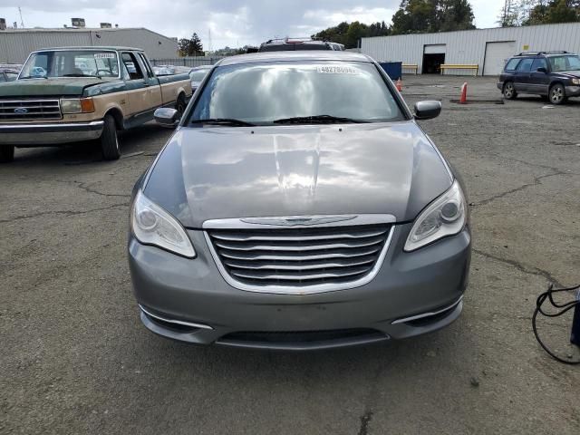 2013 Chrysler 200 Touring