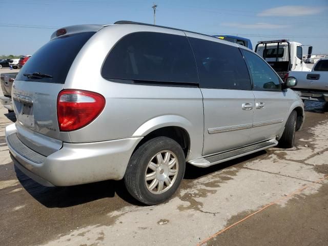 2006 Chrysler Town & Country Touring