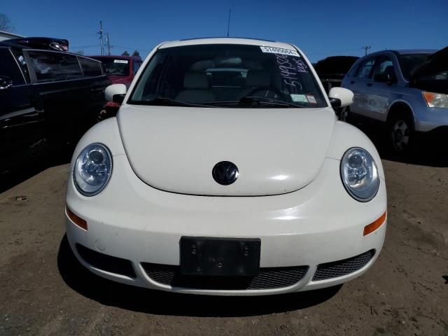 2008 Volkswagen New Beetle Triple White