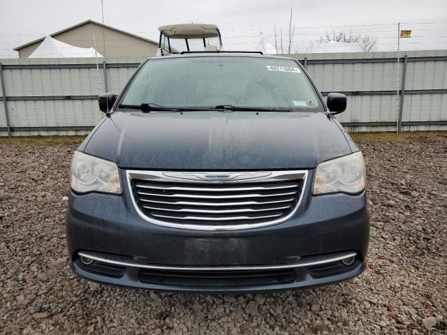 2013 Chrysler Town & Country Touring