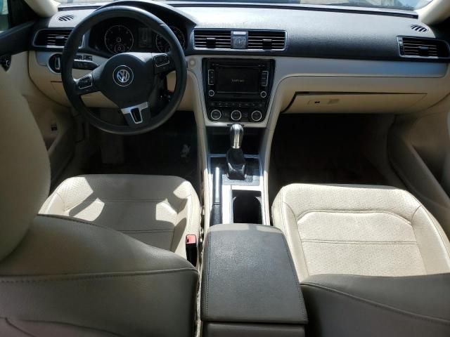 2012 Volkswagen Passat SE