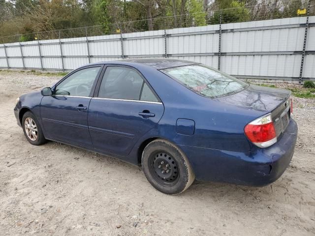 2005 Toyota Camry LE