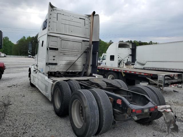 2013 Volvo VN VNL