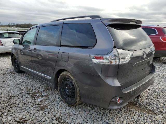 2011 Toyota Sienna Sport