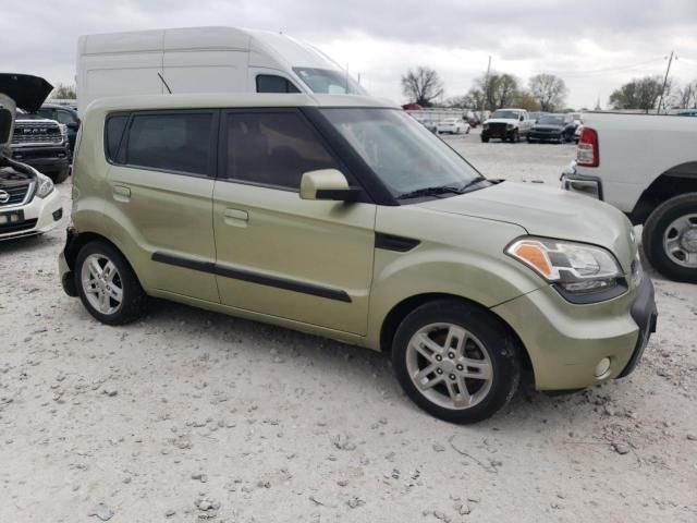 2010 KIA Soul +