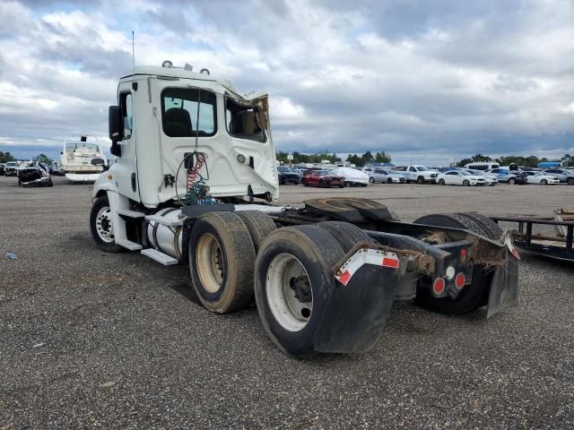 2014 Freightliner Cascadia 125