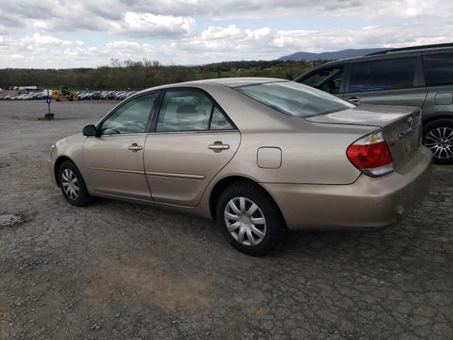 2005 Toyota Camry LE