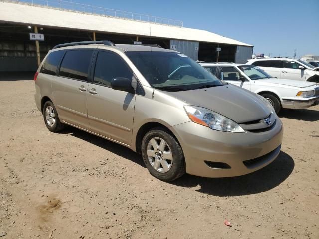 2009 Toyota Sienna CE