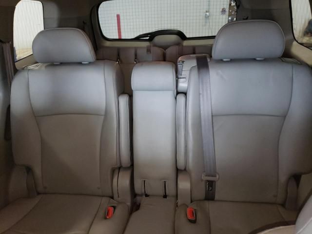 2011 Toyota Highlander Base