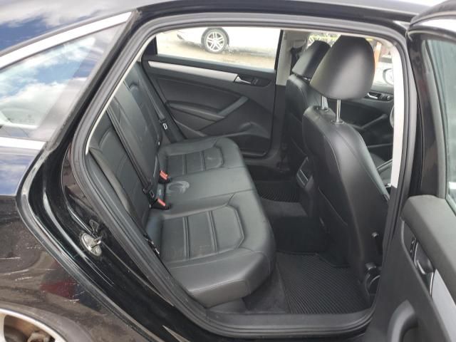 2012 Volkswagen Passat SE