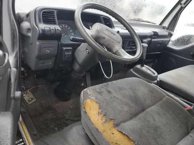 2001 Isuzu NPR