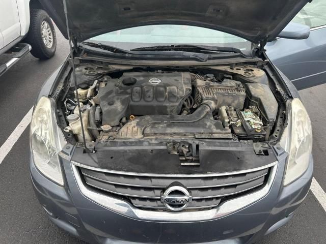 2010 Nissan Altima Base