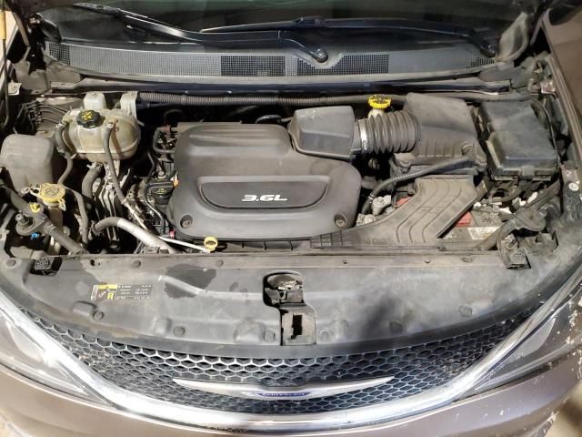 2017 Chrysler Pacifica Touring L