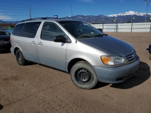 2003 Toyota Sienna CE