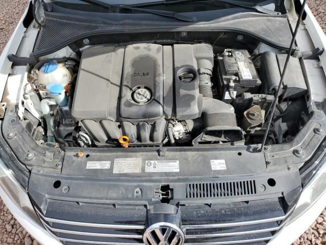 2012 Volkswagen Passat SE