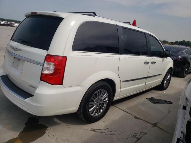 2011 Chrysler Town & Country Limited