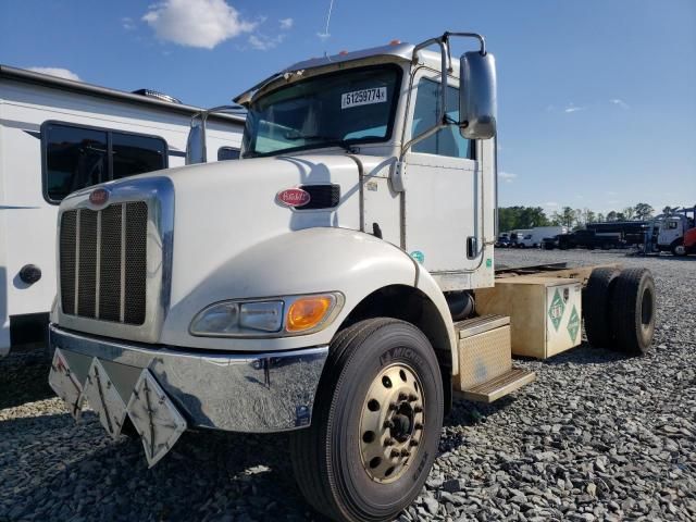 2017 Peterbilt 337