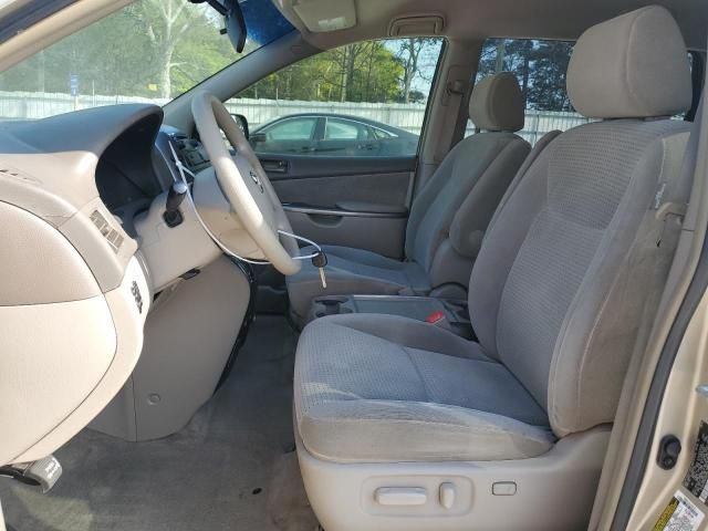 2006 Toyota Sienna CE