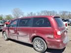 2014 Chrysler Town & Country Touring L