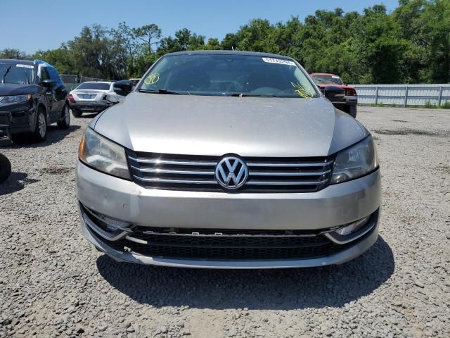 2014 Volkswagen Passat SE