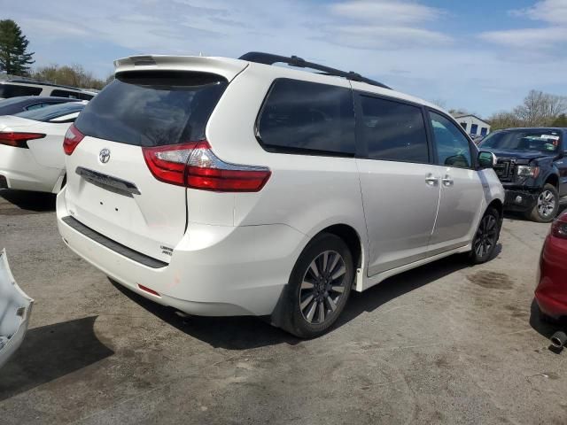 2019 Toyota Sienna XLE