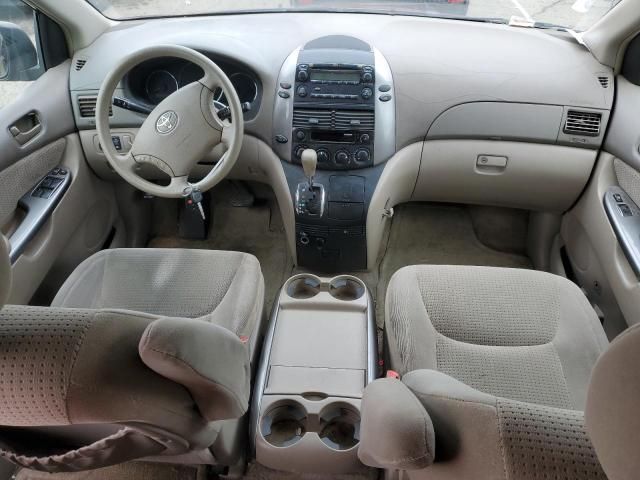 2006 Toyota Sienna CE