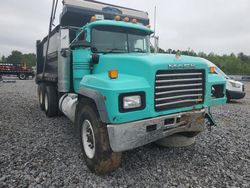 Salvage trucks for sale at Memphis, TN auction: 1995 Mack 600 RD600