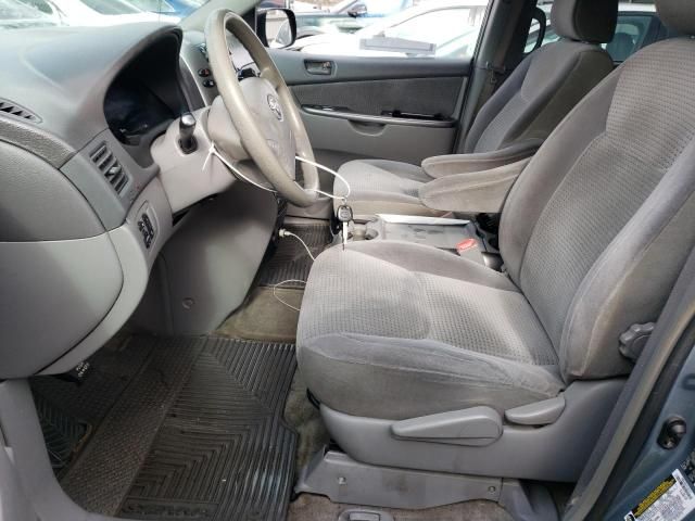 2006 Toyota Sienna CE