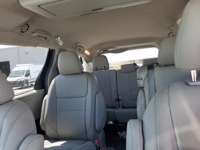 2015 Toyota Sienna XLE