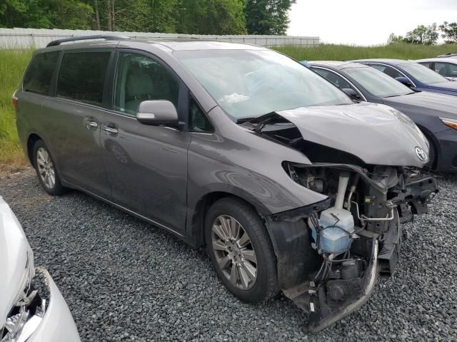 2015 Toyota Sienna XLE