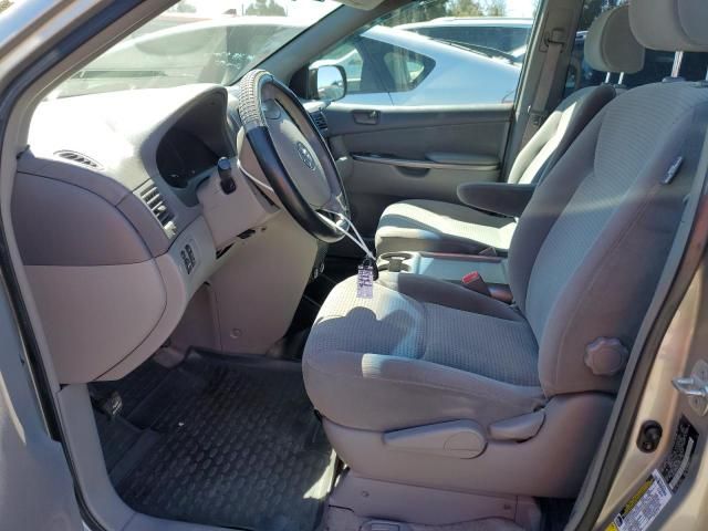 2006 Toyota Sienna CE