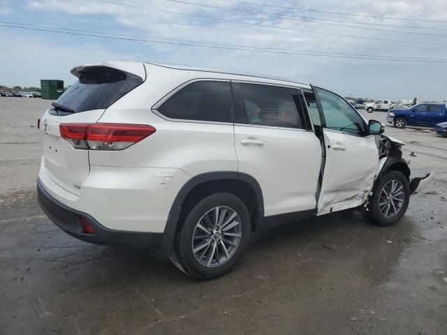 2019 Toyota Highlander SE