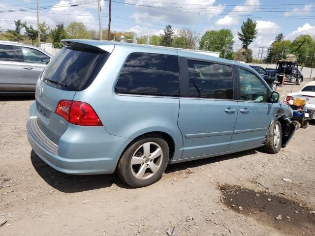 2010 Volkswagen Routan SEL