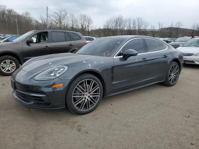 2017 Porsche Panamera 4S