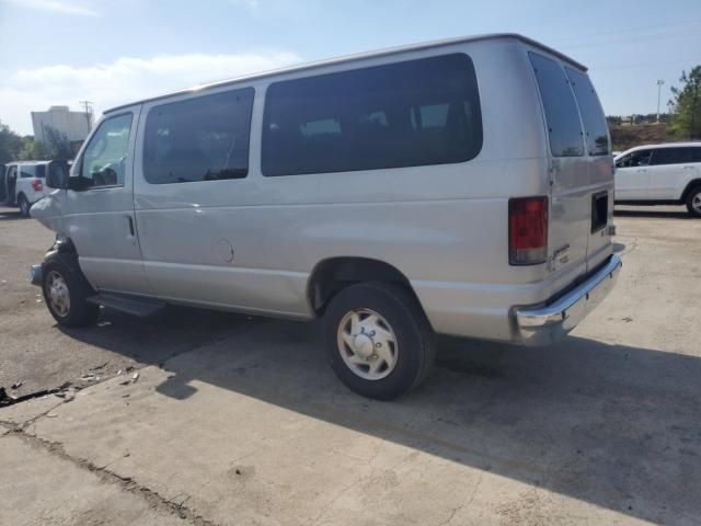 2013 Ford Econoline E350 Super Duty Wagon