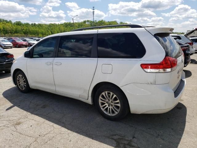 2011 Toyota Sienna XLE