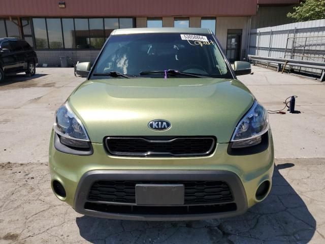 2013 KIA Soul +