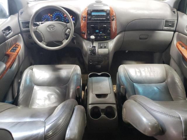 2006 Toyota Sienna XLE