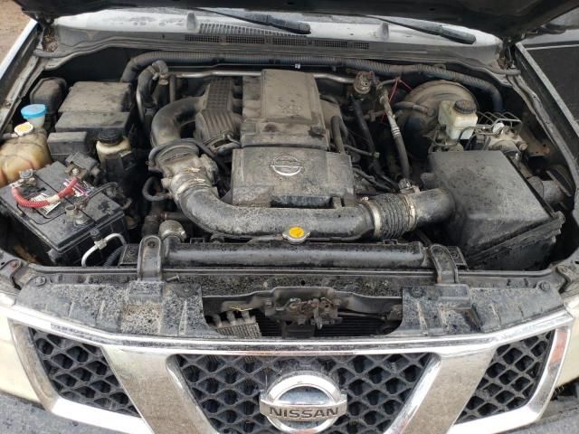 2005 Nissan Pathfinder LE