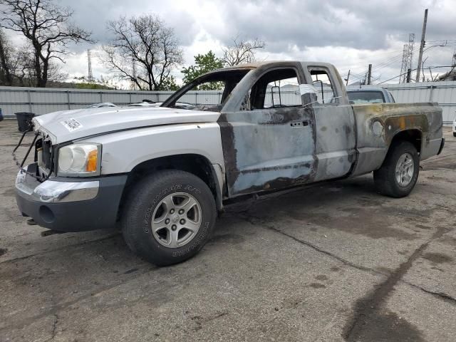 2005 Dodge Dakota SLT